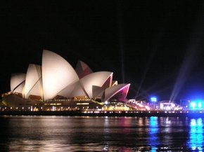 Sydney Opera House - Accommodation Nelson Bay 3