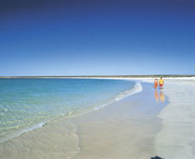 Gnaraloo - Accommodation Nelson Bay 0