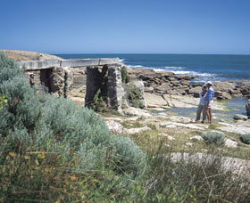 Water Wheel - Accommodation Nelson Bay 0
