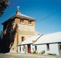 The Oakbank Weaver - Accommodation Nelson Bay