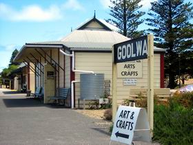 Goolwa Community Arts And Crafts Shop - Accommodation Nelson Bay 0