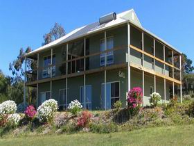 Waggon Road Studio Gallery - Accommodation Nelson Bay 0