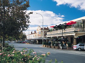 Hutt Street - Accommodation Nelson Bay 0