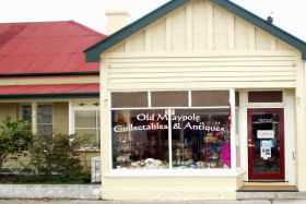 Old Maypole Collectables & Antiques - Accommodation Nelson Bay 0