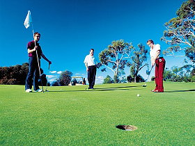 Richmond Public Golf Course - Accommodation Nelson Bay 0