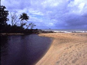 Bramston Beach QLD Accommodation Nelson Bay