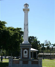 World War I Memorial Cenotaph And Jubilee Park - Accommodation Nelson Bay 0