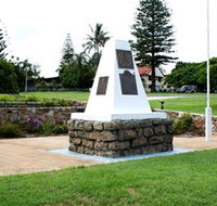 Dunwich War Memorial - Accommodation Nelson Bay