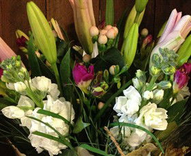 Alpine Blooms Florist Mansfield - Accommodation Nelson Bay 0