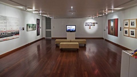 Shoalhaven City Arts Centre - Accommodation Nelson Bay 2