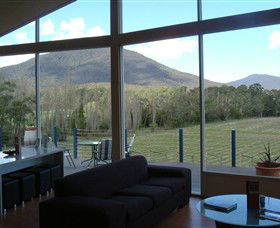 Boat O'Craigo Wines - Accommodation Nelson Bay 2