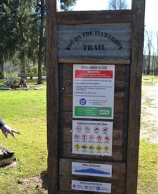 Gundagai NSW Accommodation Nelson Bay