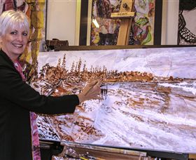 Salt And Pepper Gallery - Accommodation Nelson Bay 0