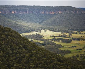 Hassans Walls Lookout - Accommodation Nelson Bay 1