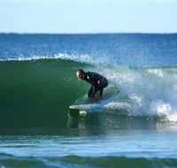 Surfaris Surf Camp - Accommodation Nelson Bay