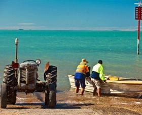 Dugong Sanctuary - Clairview - Accommodation Nelson Bay 2