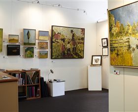 Gallery On Sturt - Accommodation Nelson Bay 2
