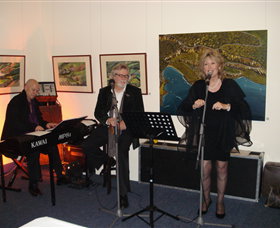 Jayes Gallery And Cafe - Accommodation Nelson Bay 2