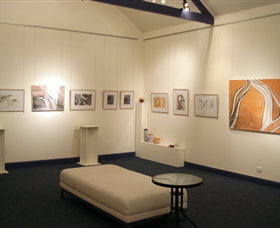 Jayes Gallery And Cafe - Accommodation Nelson Bay 3