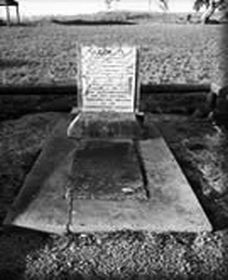 Grave Of Yuranigh - Accommodation Nelson Bay 0