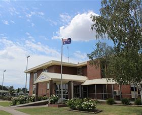 Holbrook Returned Servicemens Club - Accommodation Nelson Bay 4