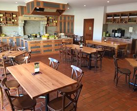 Beechworth Honey Discovery - Accommodation Nelson Bay 5