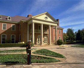 United States Of America, Embassy Of The - Accommodation Nelson Bay 1