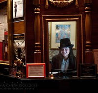 The Magicians Cabaret - Accommodation Nelson Bay