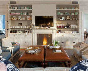 East Coast Lounge - Accommodation Nelson Bay 1