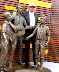 Bee Gees Way - Accommodation Nelson Bay 1