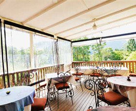 Blue Knob Hall Gallery And Cafe - Accommodation Nelson Bay 3