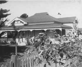 Crawford House - Accommodation Nelson Bay 2
