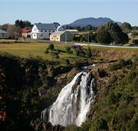 Waratah Falls - Accommodation Nelson Bay