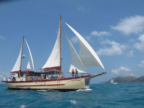 Adventure, Cruise, Dive And Outer Reef - Whitsundays Sailing Adventures - Accommodation Nelson Bay 0