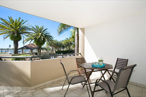 Sandcastles On Broadwater - Nelsons Bay Accommodation 9