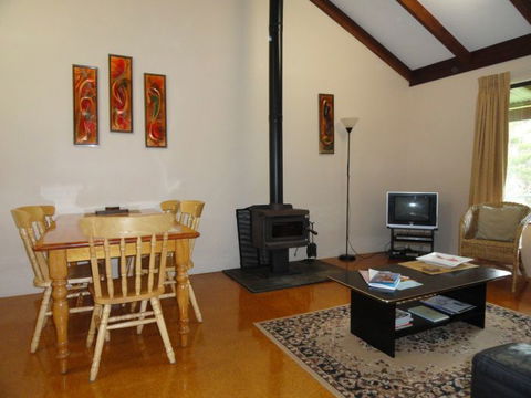 Tinglewood Cabins - Accommodation Nelson Bay 0