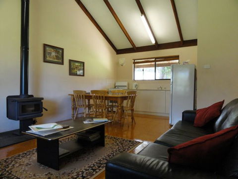 Tinglewood Cabins - Accommodation Nelson Bay 1
