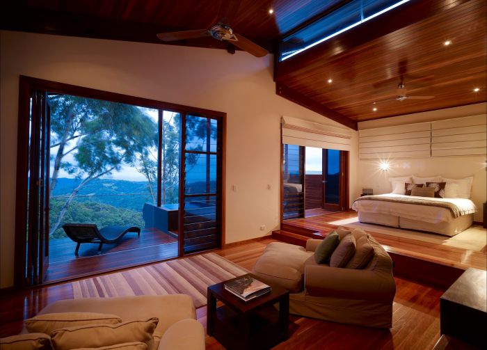 Tallebudgera Valley QLD Accommodation Nelson Bay