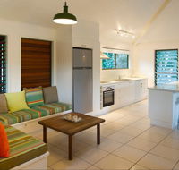 The Retreat Beach Houses - Accommodation Nelson Bay
