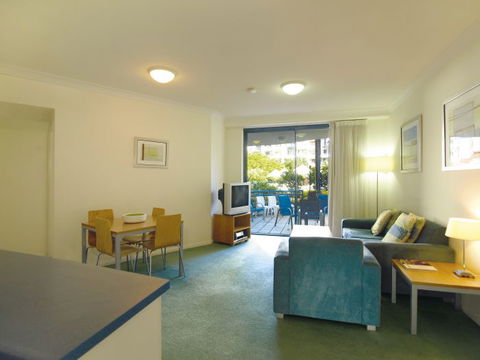 Oaks Calypso Plaza - Accommodation Nelson Bay 3