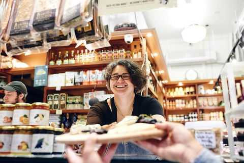 Queen Victoria Market Ultimate Foodie Tour - Accommodation Nelson Bay 13