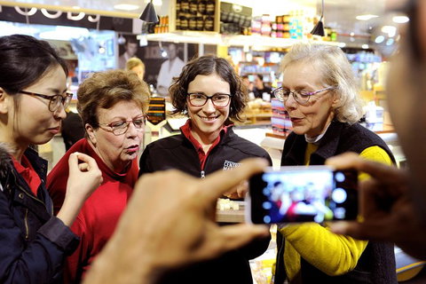 Adelaide Central Market Delicious Lunch Tour - Accommodation Nelson Bay 3