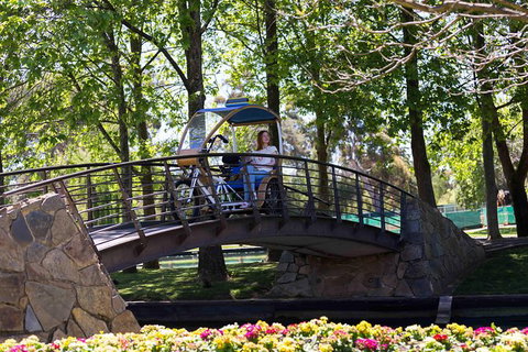 Adelaide 90-Minute Pedicab Tour: Scenic Green & River Experience - Accommodation Nelson Bay 5