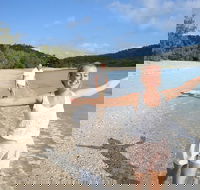 1-Night Whitsundays Tour by Catamaran with Paradise Cove Resort from Airlie Beach - Accommodation Nelson Bay
