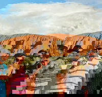 Ayers Rock Day Trip from Alice Springs Including Uluru Kata Tjuta and Sunset BBQ Dinner - Accommodation Nelson Bay