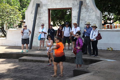 Darwin Walking Tour: World War II Reflections - Accommodation Nelson Bay 1