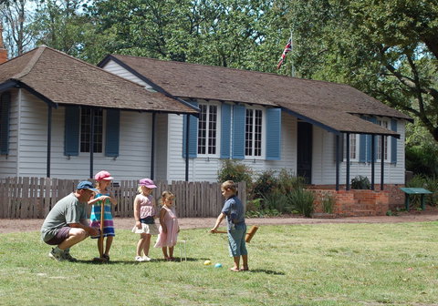 La Trobe's Cottage - Nelson Bay Accommodation.com 0