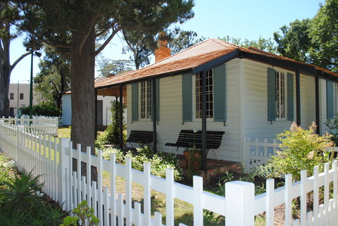 La Trobe's Cottage - Nelson Bay Accommodation.com 2