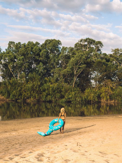 Riverside:  Wagga Beach - Accommodation Nelson Bay 2