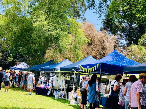 Tamborine Mountain State School Markets - Accommodation Nelson Bay 2